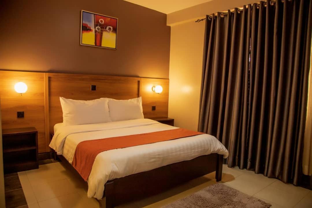 Blue Berries Hotel Entebbe Zewnętrze zdjęcie