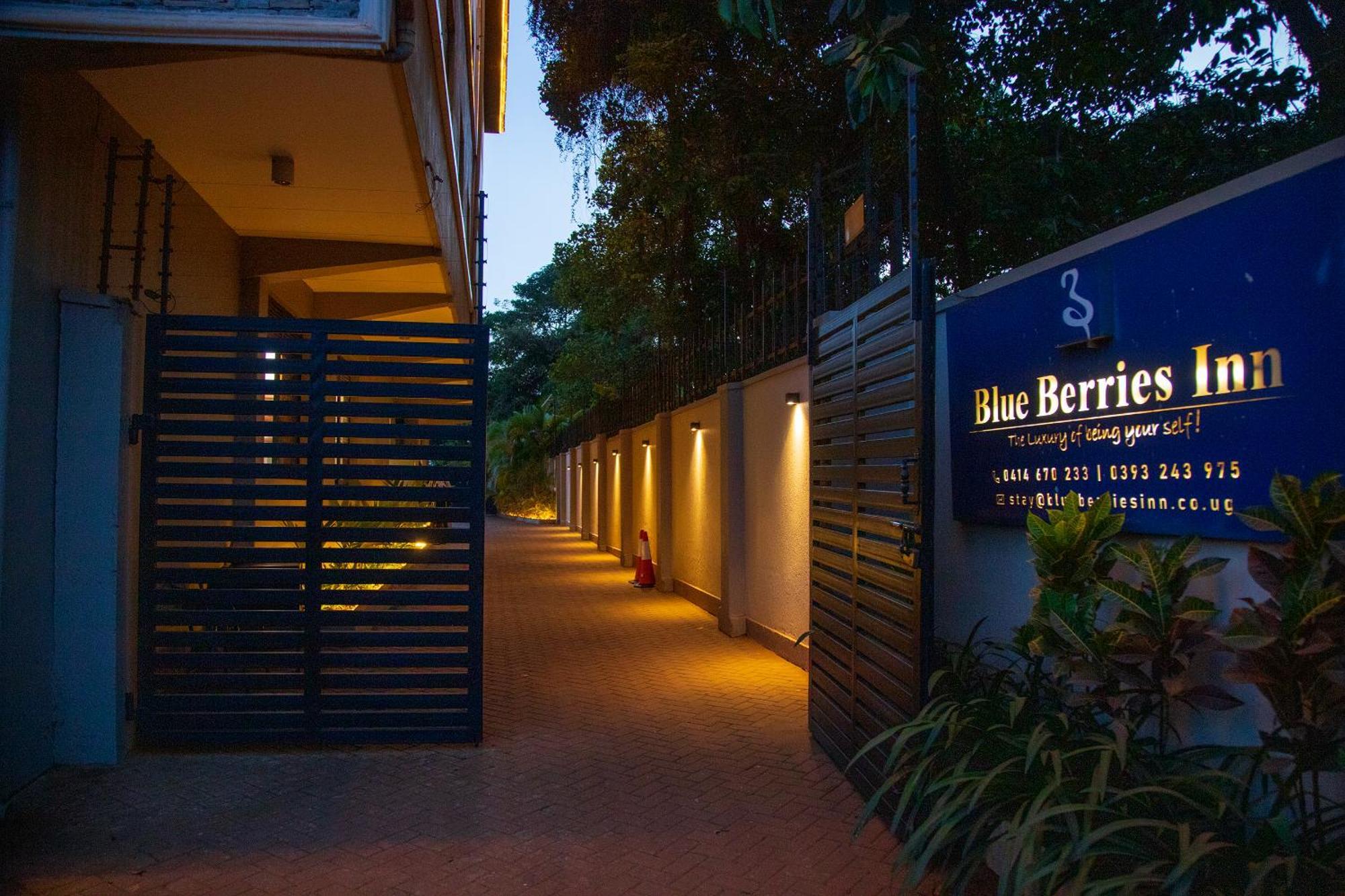 Blue Berries Hotel Entebbe Zewnętrze zdjęcie